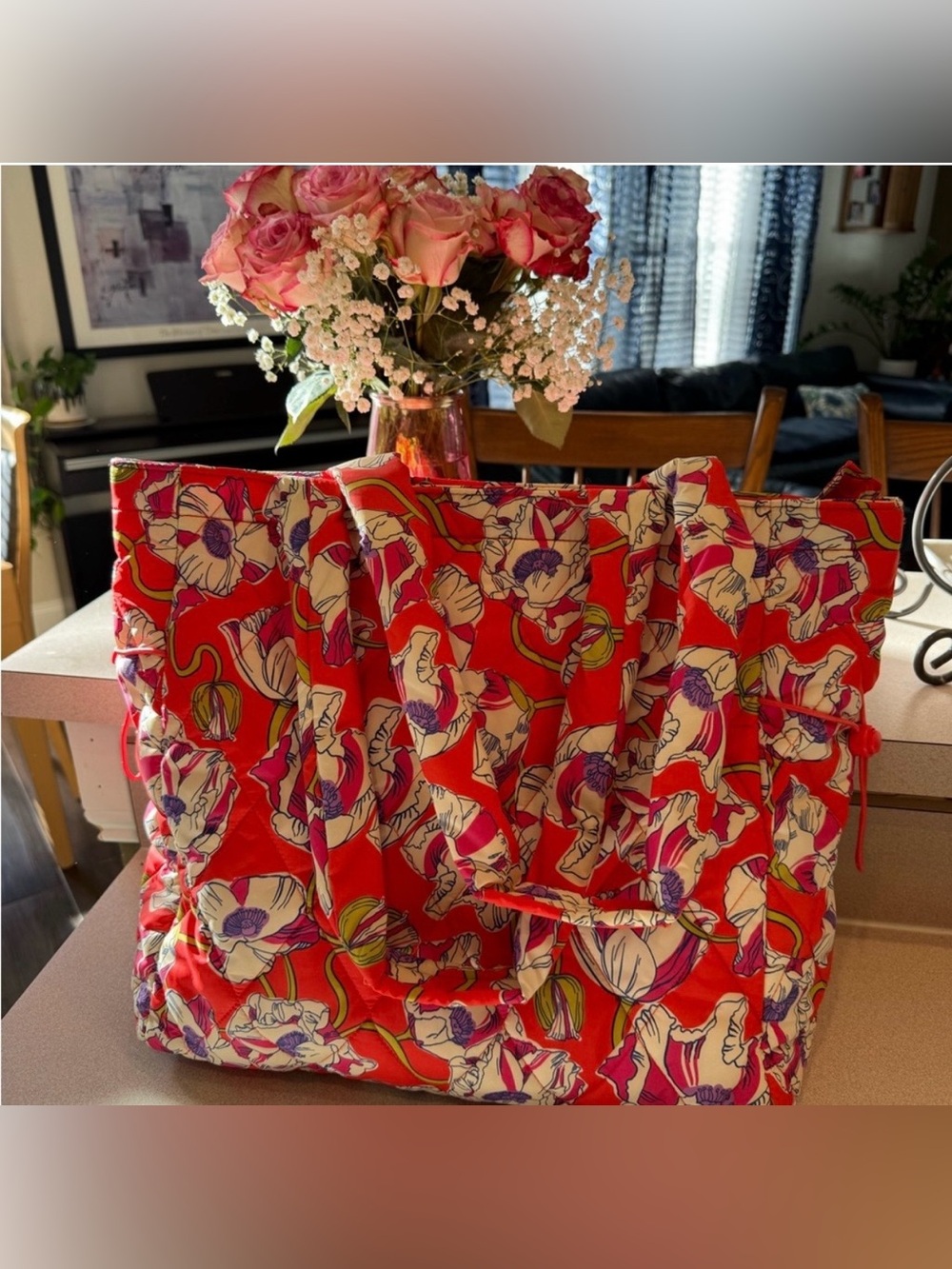 Vera Bradley The Original Zip Tote. New. Swirling Poppies